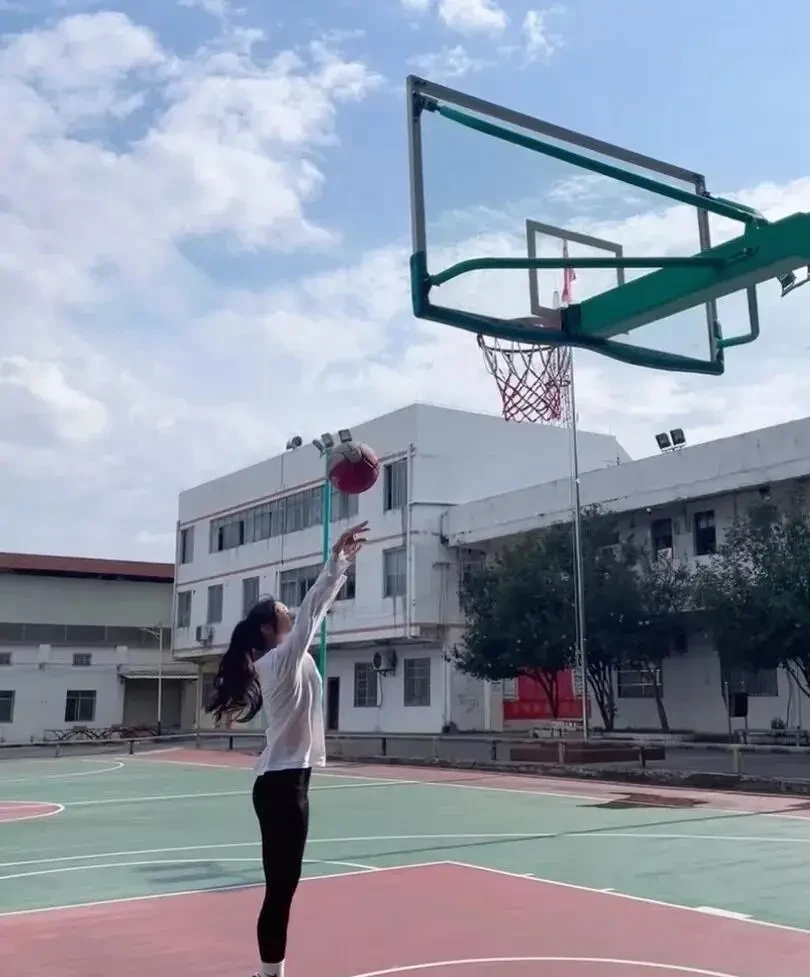 青少年学生篮球训练营发言稿_2